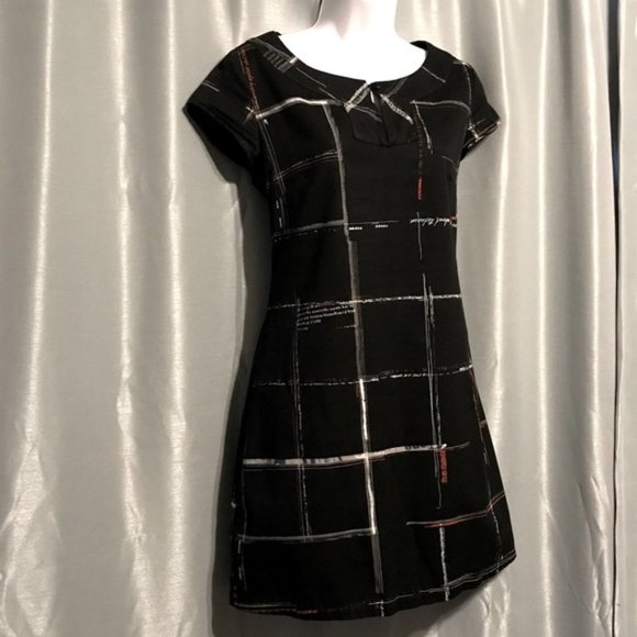 Volcom Black Dress with Typographic Detail - Picture 2 of 9